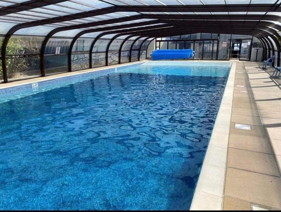 Villa Sea View 3-Bed Heated Pool Eat Bar Kids Park لوستوفت المظهر الخارجي الصورة
